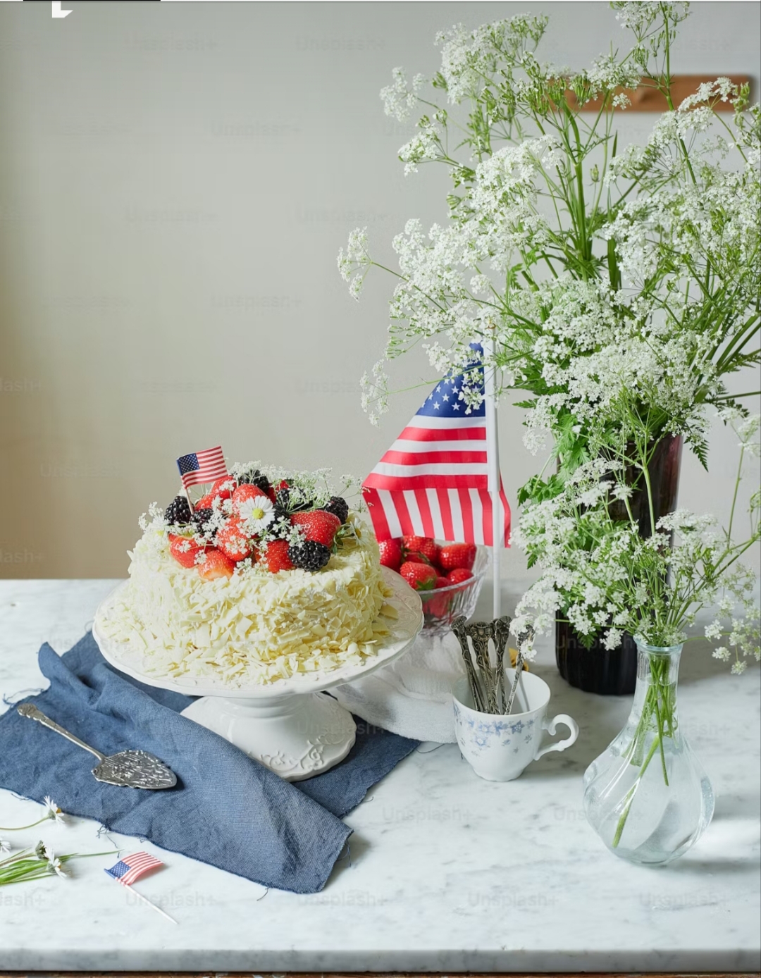 American flag themed cake for 4th of July celebration