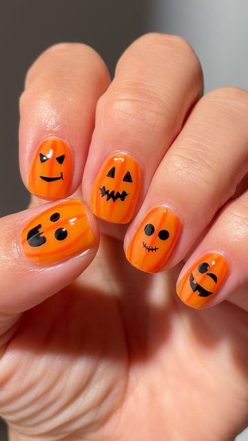 Halloween nails