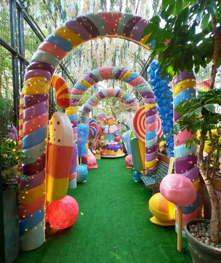 Homecoming floating ideas