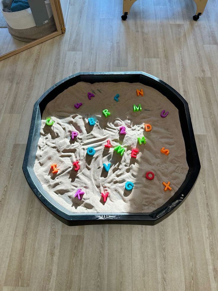 kinetic sand sensory bin