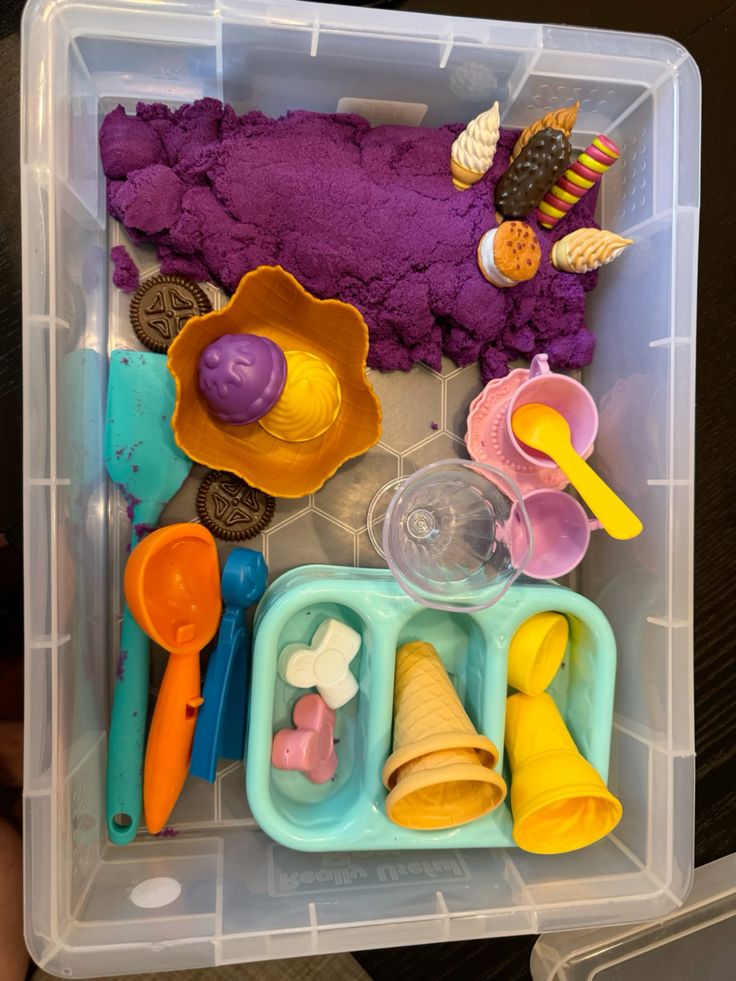 kinetic sand sensory bin